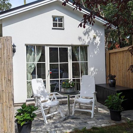 Cute Little Cottage In Hoellviken 外观 照片